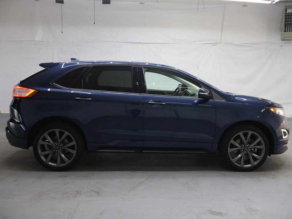 Used 2017 Ford Edge Sport w/ Equipment Group 401A AWD/4WD image 8