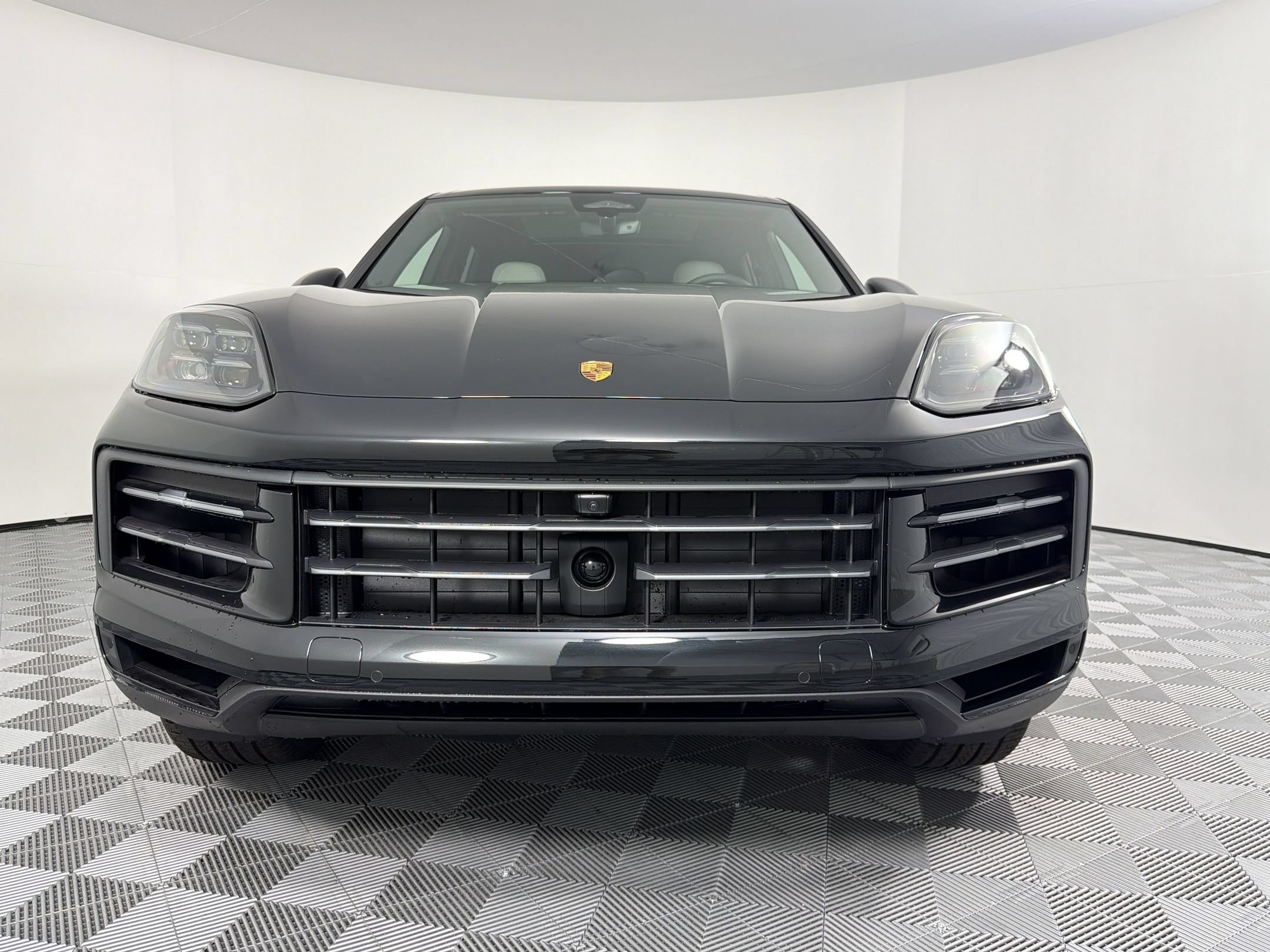Certified 2026 Porsche Cayenne AWD/4WD image 13