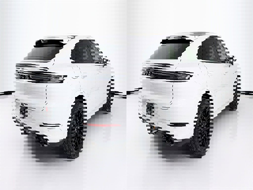 New 2026 Porsche Cayenne image 9