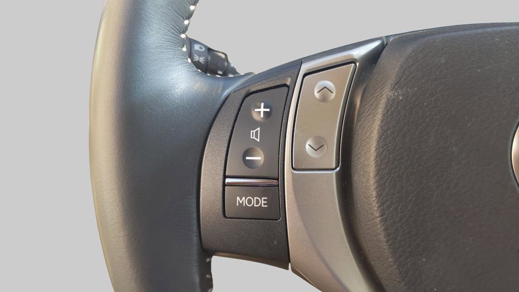 Used 2013 Lexus ES 300h w/ Luxury Pkg image 22