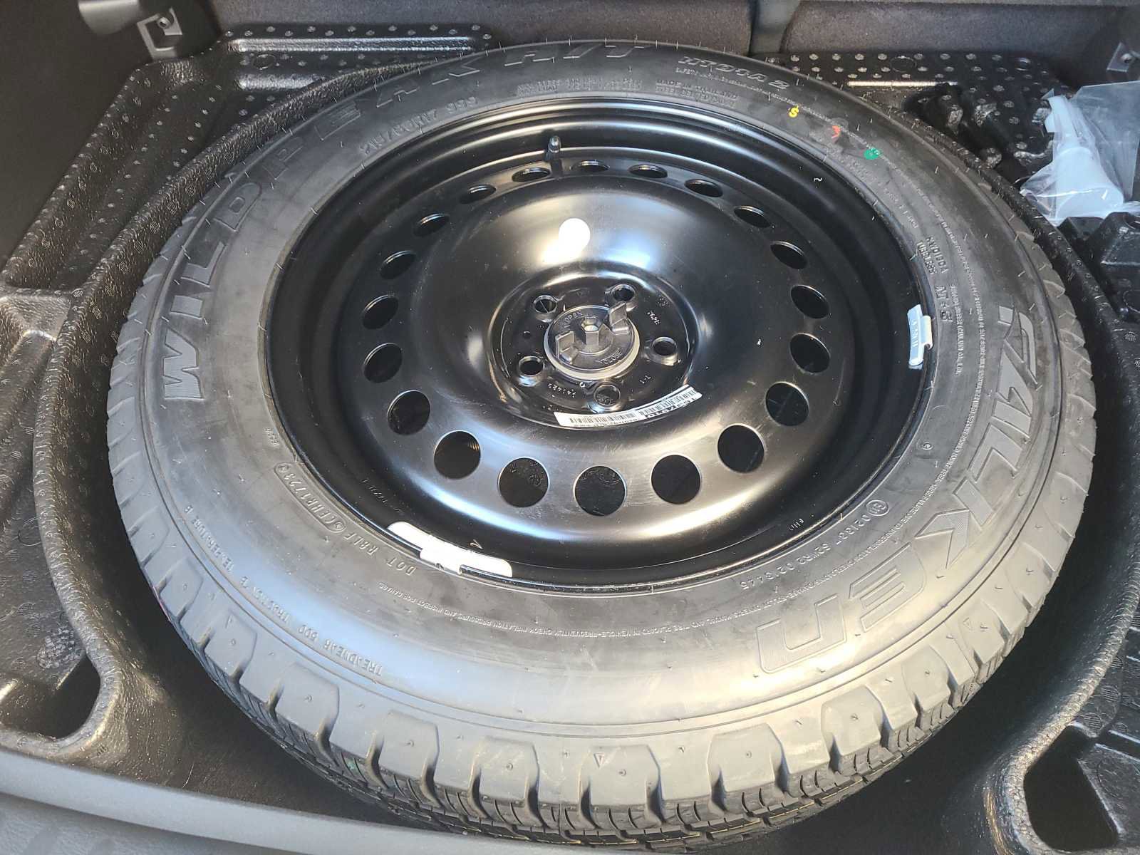 New 2024 Jeep Compass Trailhawk w/ Sun and Sound Group image 12