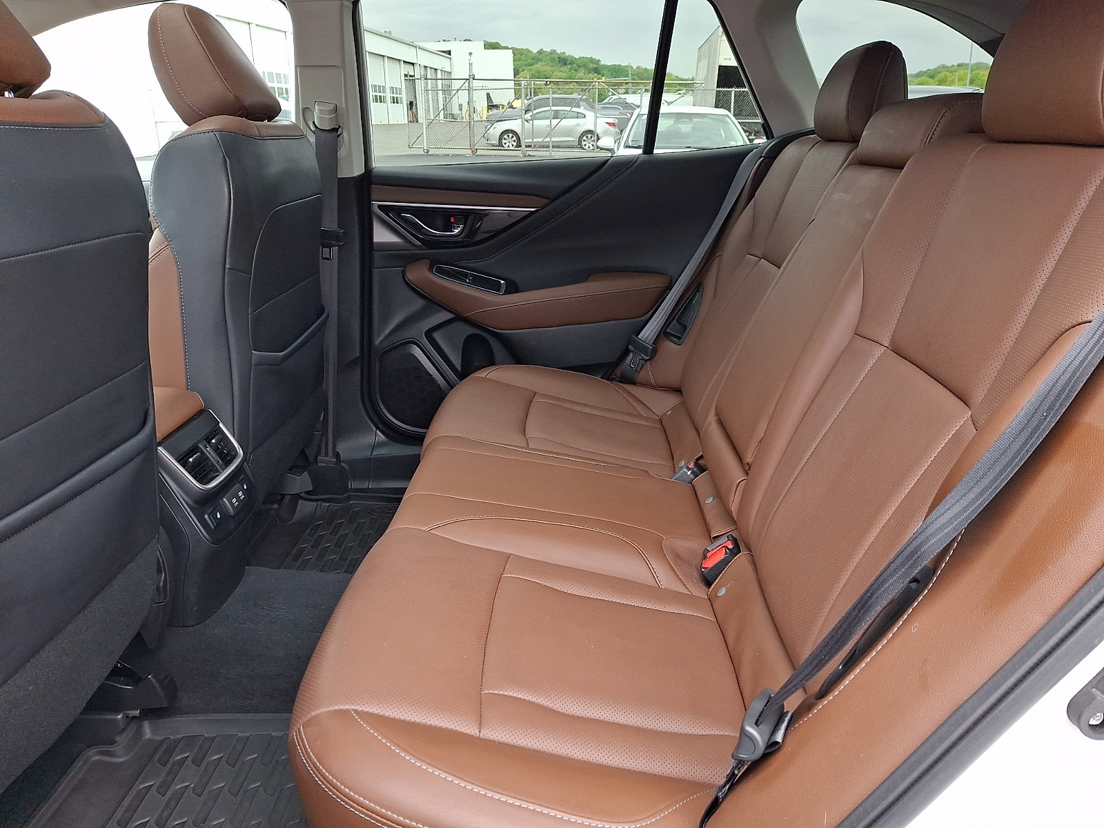Used 2022 Subaru Outback Touring XT w/ Popular Package #2 AWD/4WD image 10