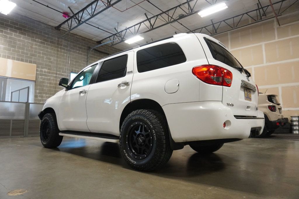 Used 2008 Toyota Sequoia Limited AWD/4WD image 3