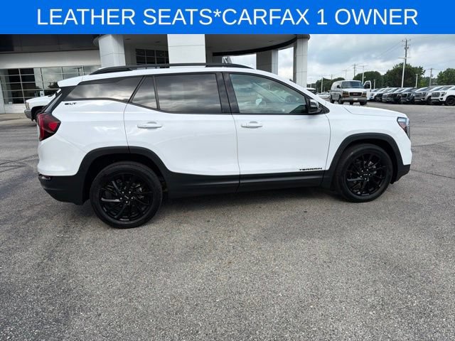 Used 2023 GMC Terrain SLT w/ Tech Package FWD image 11