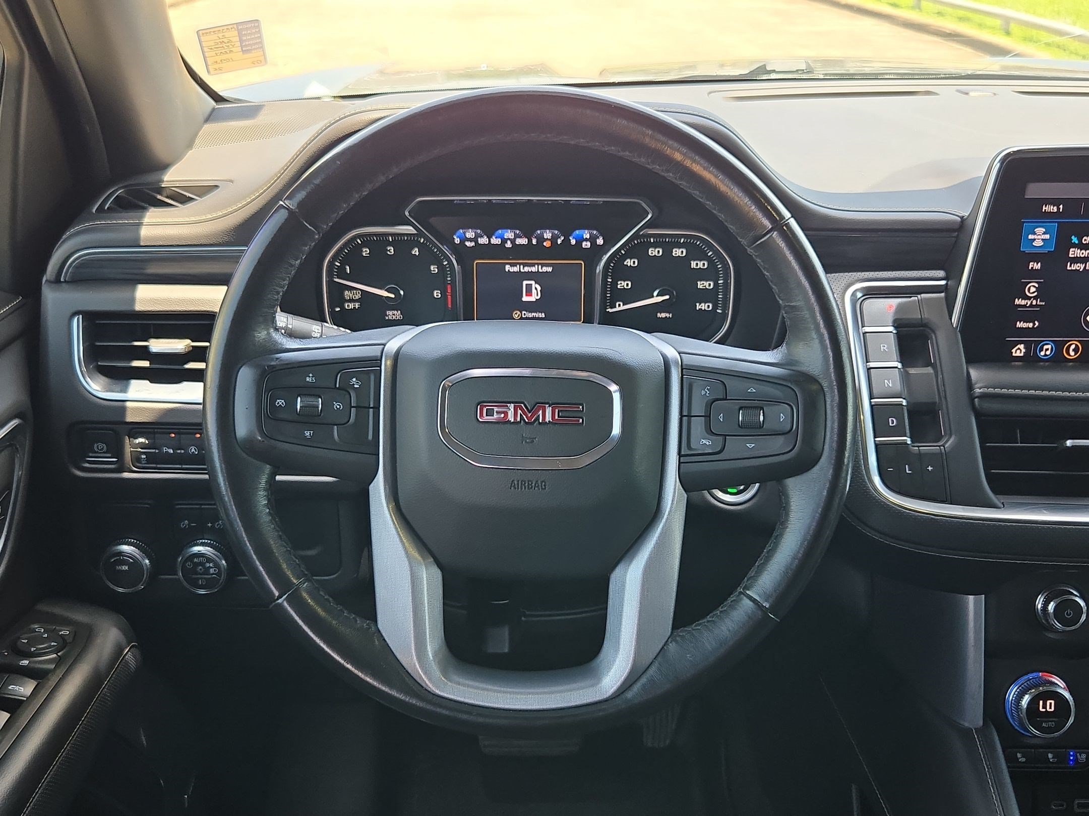 Used 2021 GMC Yukon XL SLT RWD image 16