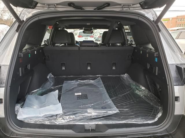 Used 2026 Subaru Outback Premium image 5