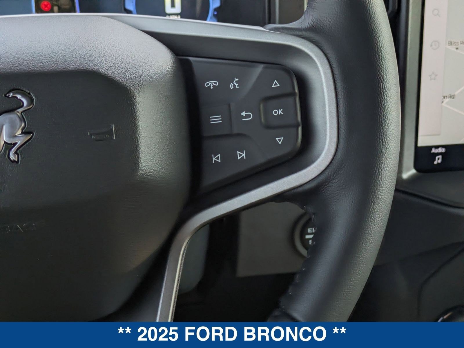 New 2025 Ford Bronco Badlands image 57