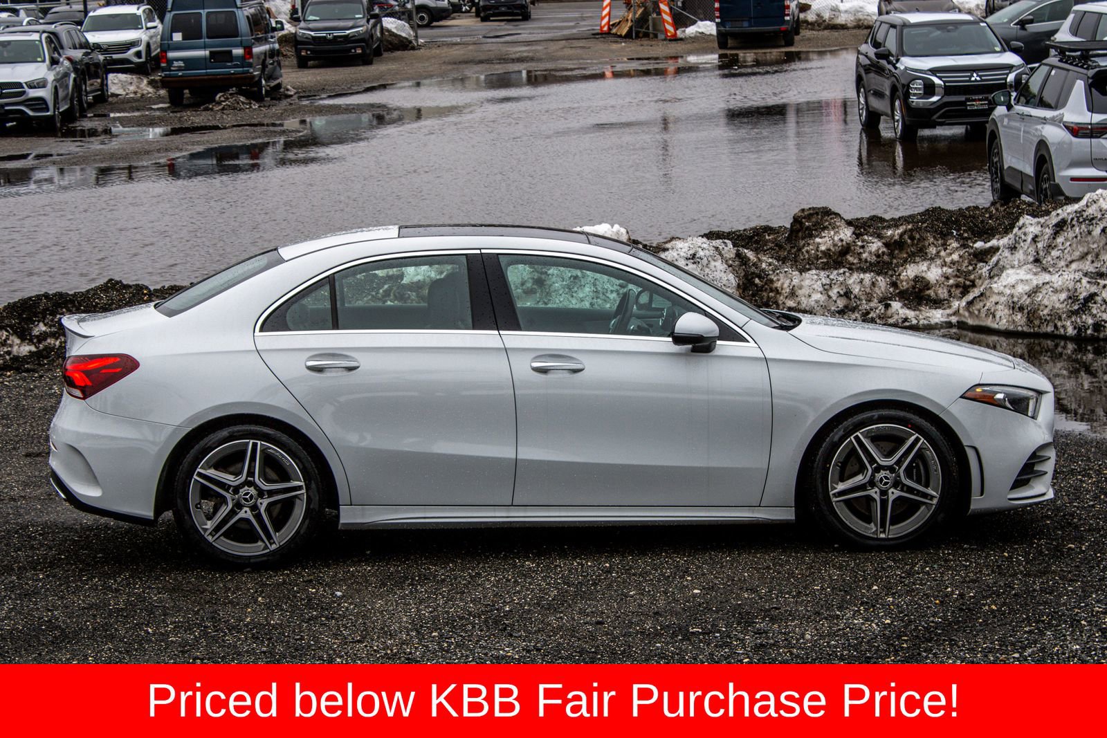 Used 2020 Mercedes-Benz A 220 4MATIC w/ AMG Line image 6