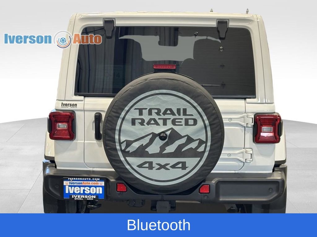 Used 2024 Jeep Wrangler Sahara w/ Technology Group image 8