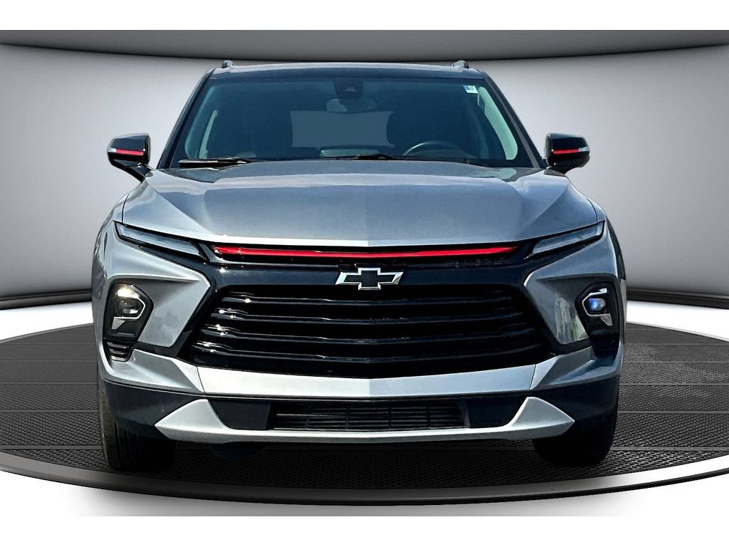 Used 2024 Chevrolet Blazer LT w/ Redline Edition AWD/4WD image 4