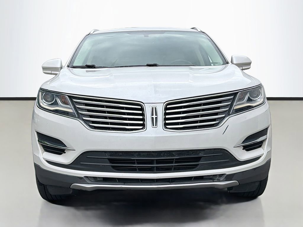 Used 2017 Lincoln MKC Premiere FWD image 3