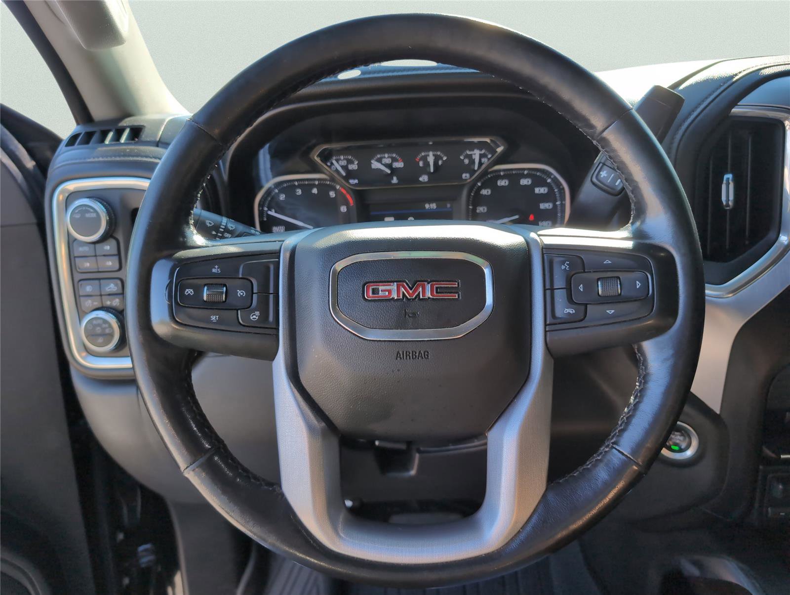 Used 2021 GMC Sierra 1500 SLT image 25