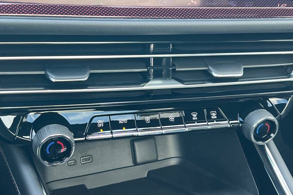 New 2026 Chevrolet Traverse RS image 19