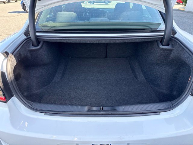 Used 2019 Dodge Charger SXT RWD image 9