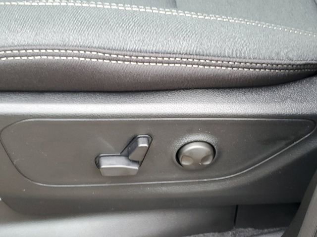 New 2026 RAM 1500 4x4 Crew Cab image 12