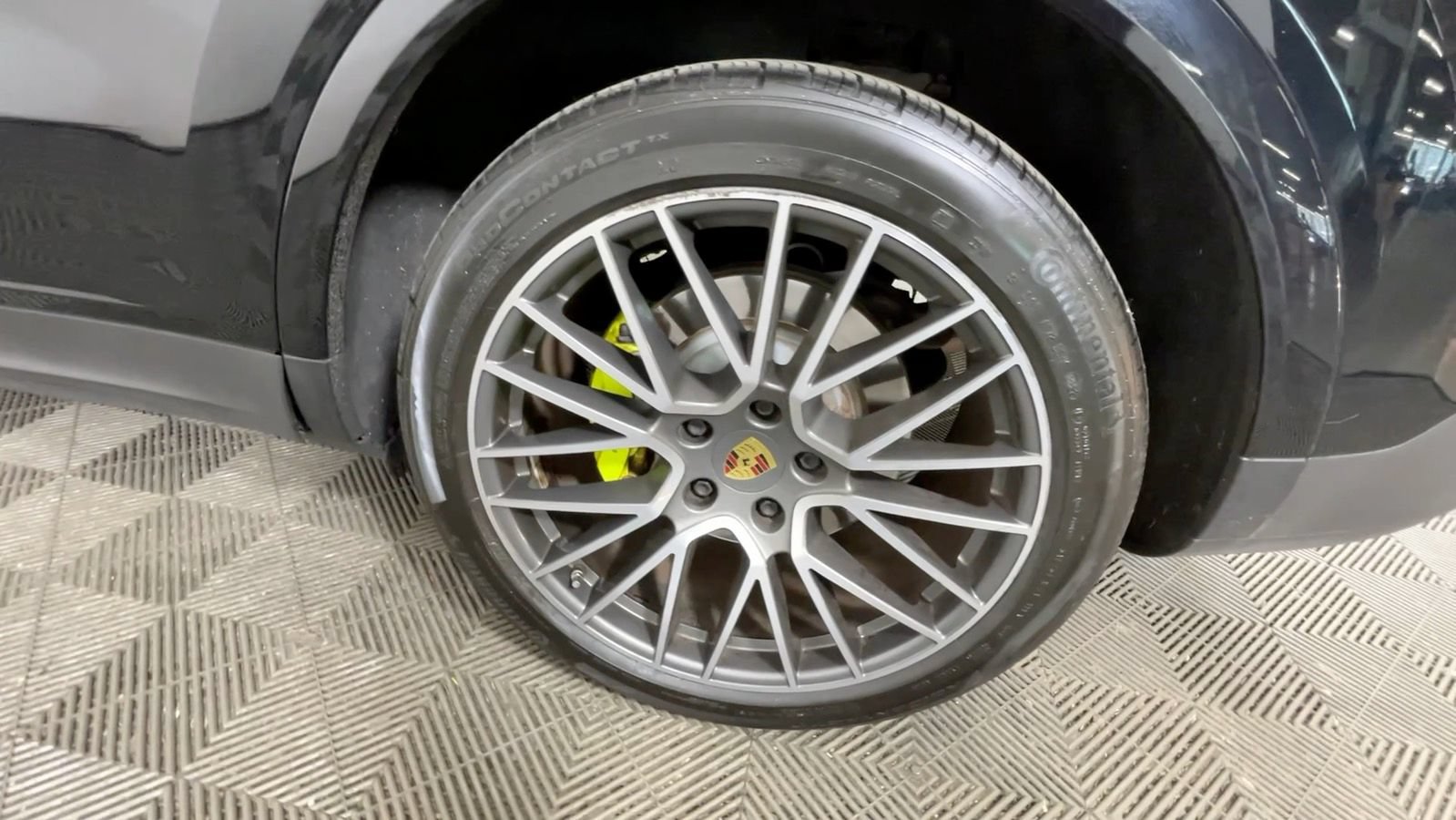 Used 2021 Porsche Cayenne E-Hybrid AWD/4WD image 17