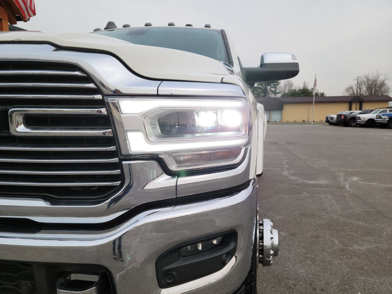 Used 2019 RAM 3500 Laramie AWD/4WD image 17