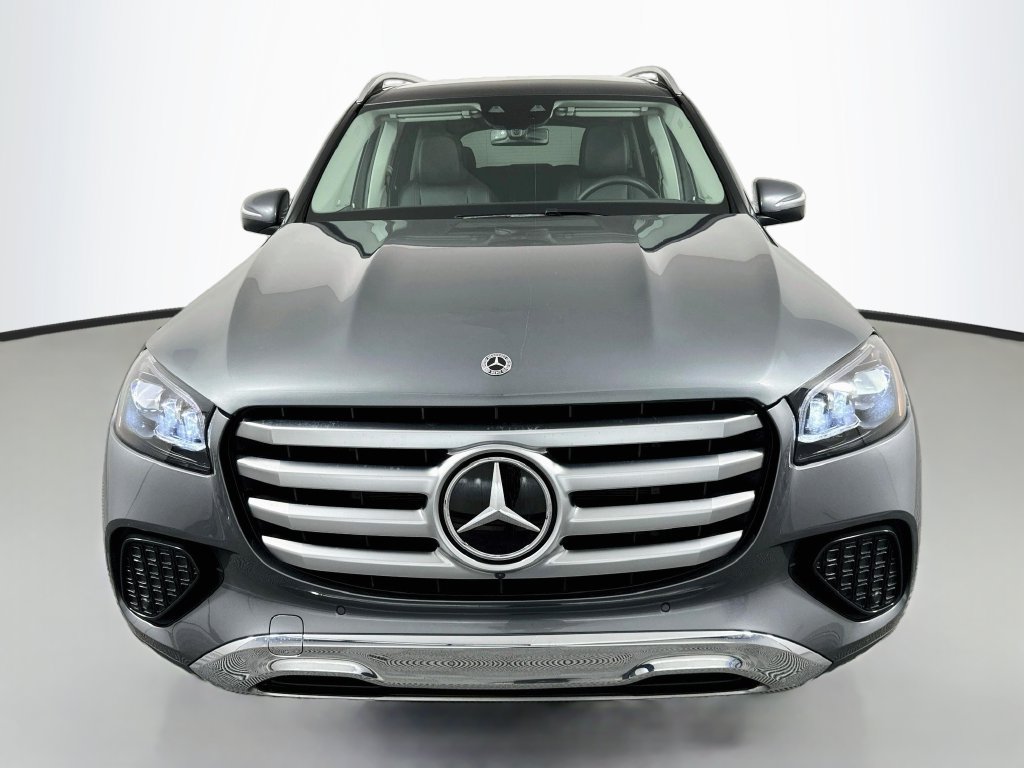 Used 2024 Mercedes-Benz GLS 450 4MATIC image 2