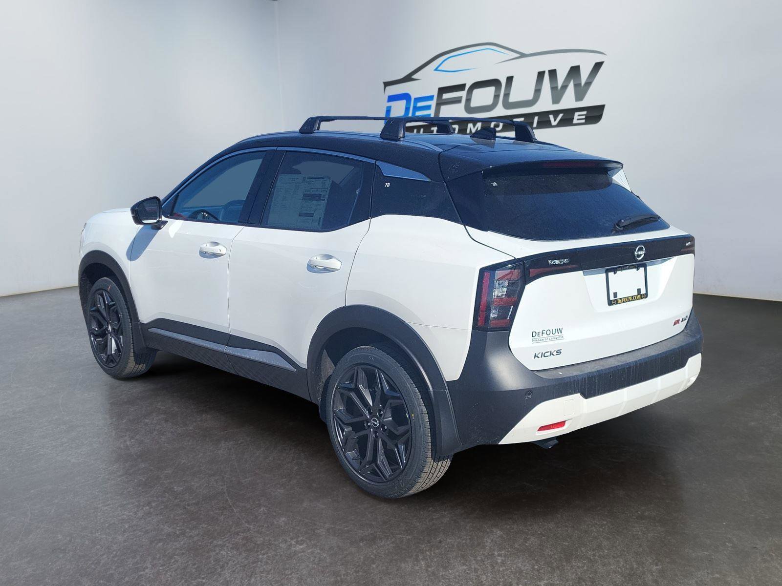 New 2026 Nissan Kicks SR w/ SR Premium Package AWD/4WD image 5