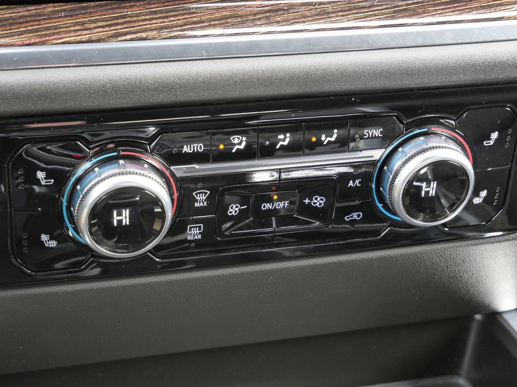 Used 2024 GMC Sierra 1500 Elevation w/ Preferred Package image 40