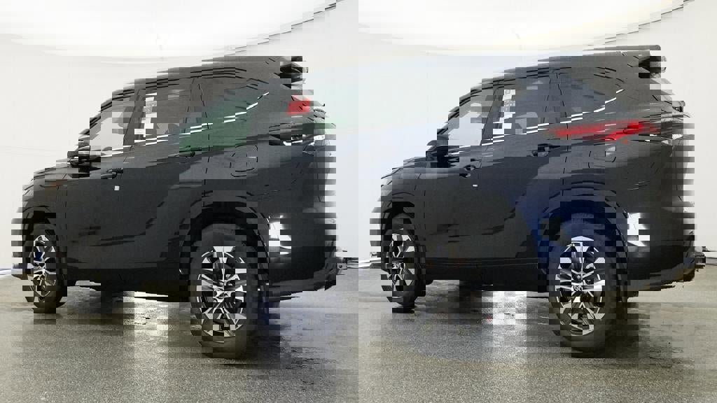 New 2026 Toyota Highlander XLE image 20