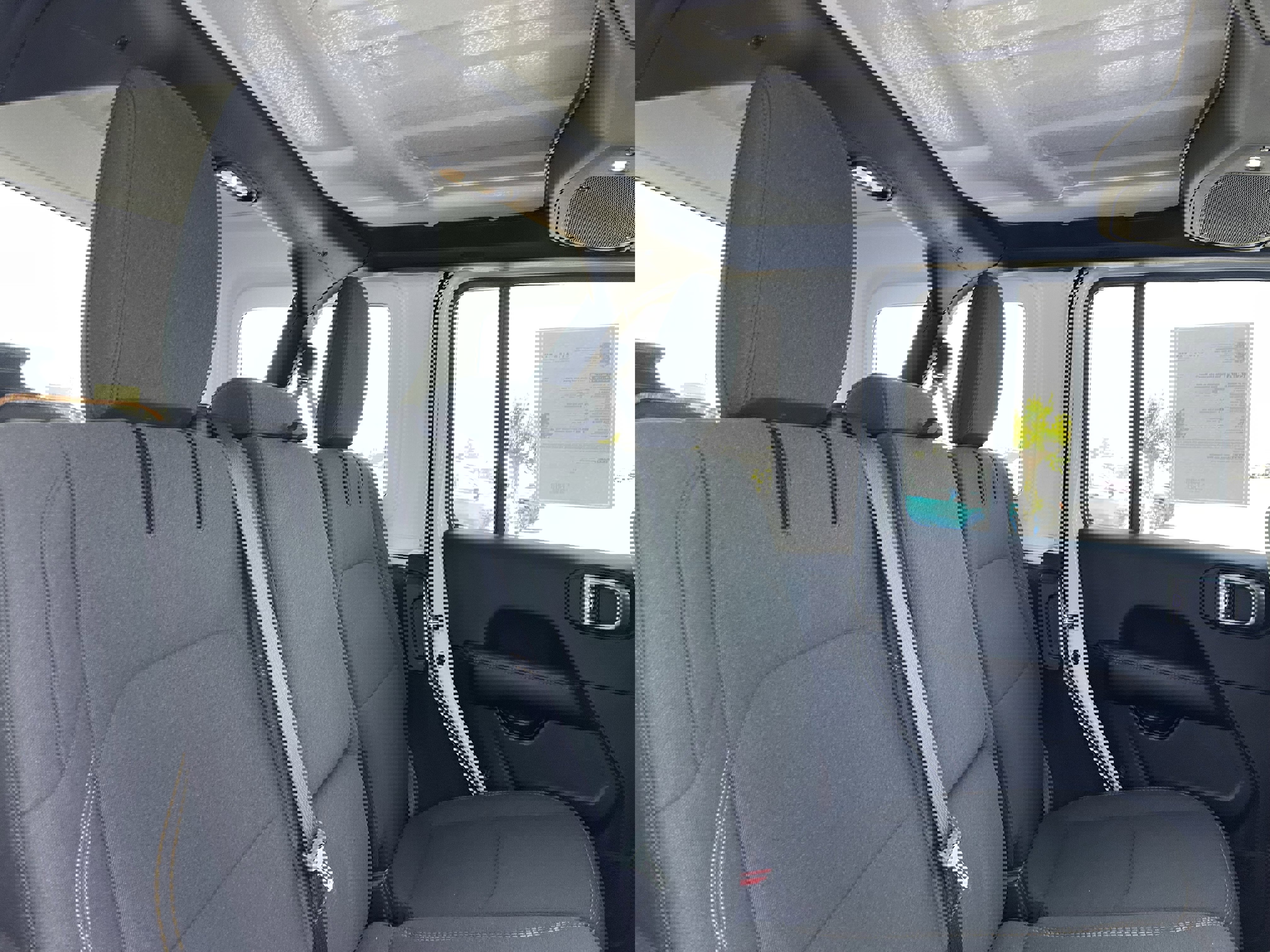 Used 2024 Jeep Wrangler Unlimited Sahara image 27