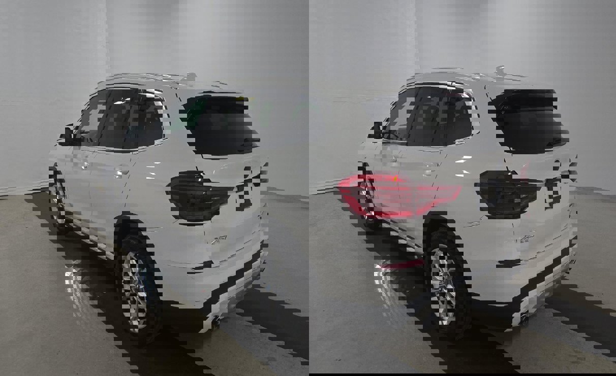 Used 2019 BMW X3 sDrive30i w/ Convenience Package image 11