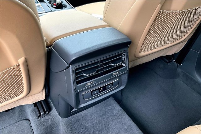 New 2026 Audi Q7 2.0T Premium AWD/4WD image 25