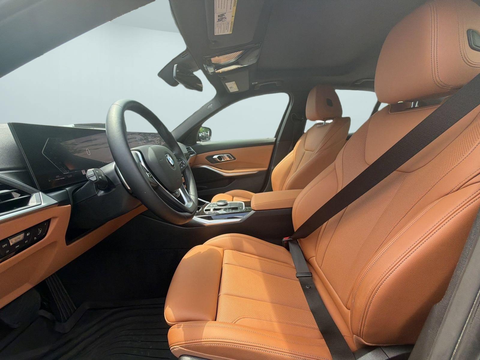 Certified 2023 BMW 330i Sedan w/ Premium Package RWD image 5