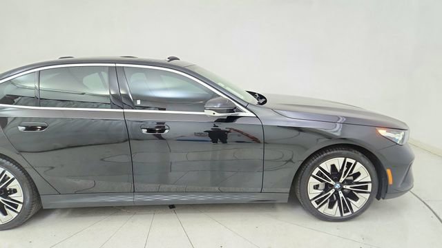 Used 2026 BMW 540i xDrive image 8