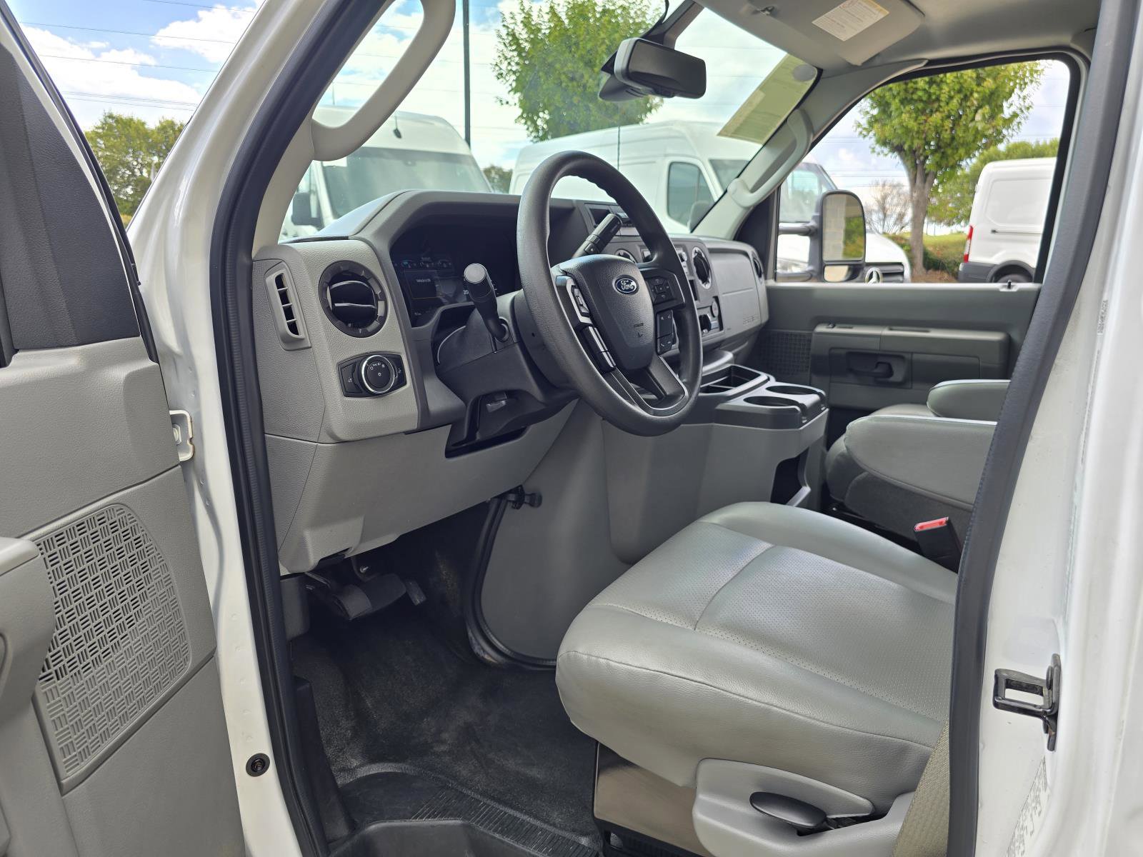 Used 2024 Ford E-350 and Econoline 350 Super Duty w/ Driver's Safety Package image 27