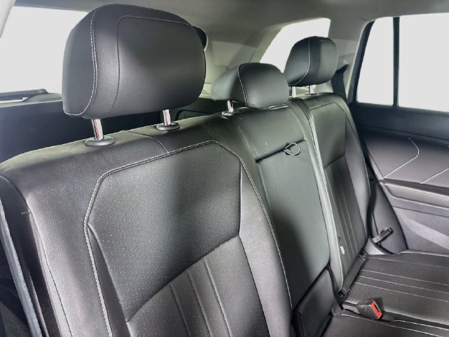 Certified 2023 Volkswagen Tiguan SE w/ Panoramic Sunroof Package AWD/4WD image 26