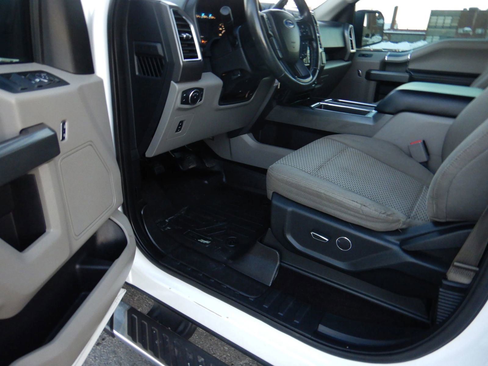 Used 2017 Ford F150 XLT w/ Equipment Group 301A Mid image 11