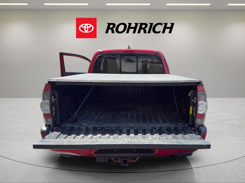 Used 2012 Toyota Tacoma 4x4 Access Cab V6 w/ TRD Sport Pkg image 17