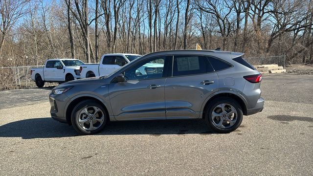 Certified 2024 Ford Escape ST-Line w/ Tech Pack #1 image 6