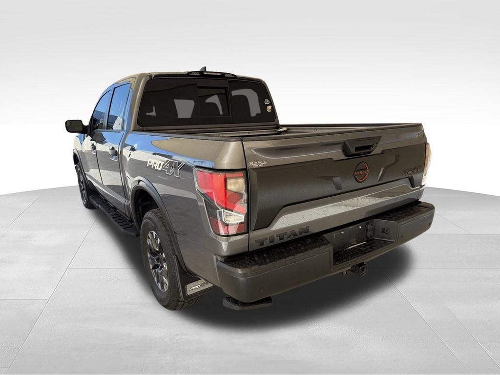 Used 2024 Nissan Titan PRO-4X w/ Pro-4x Convenience Package AWD/4WD image 9