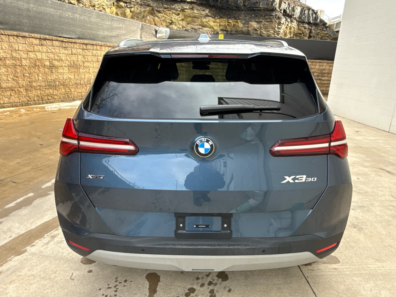 Used 2025 BMW X3 xDrive30i AWD/4WD image 4