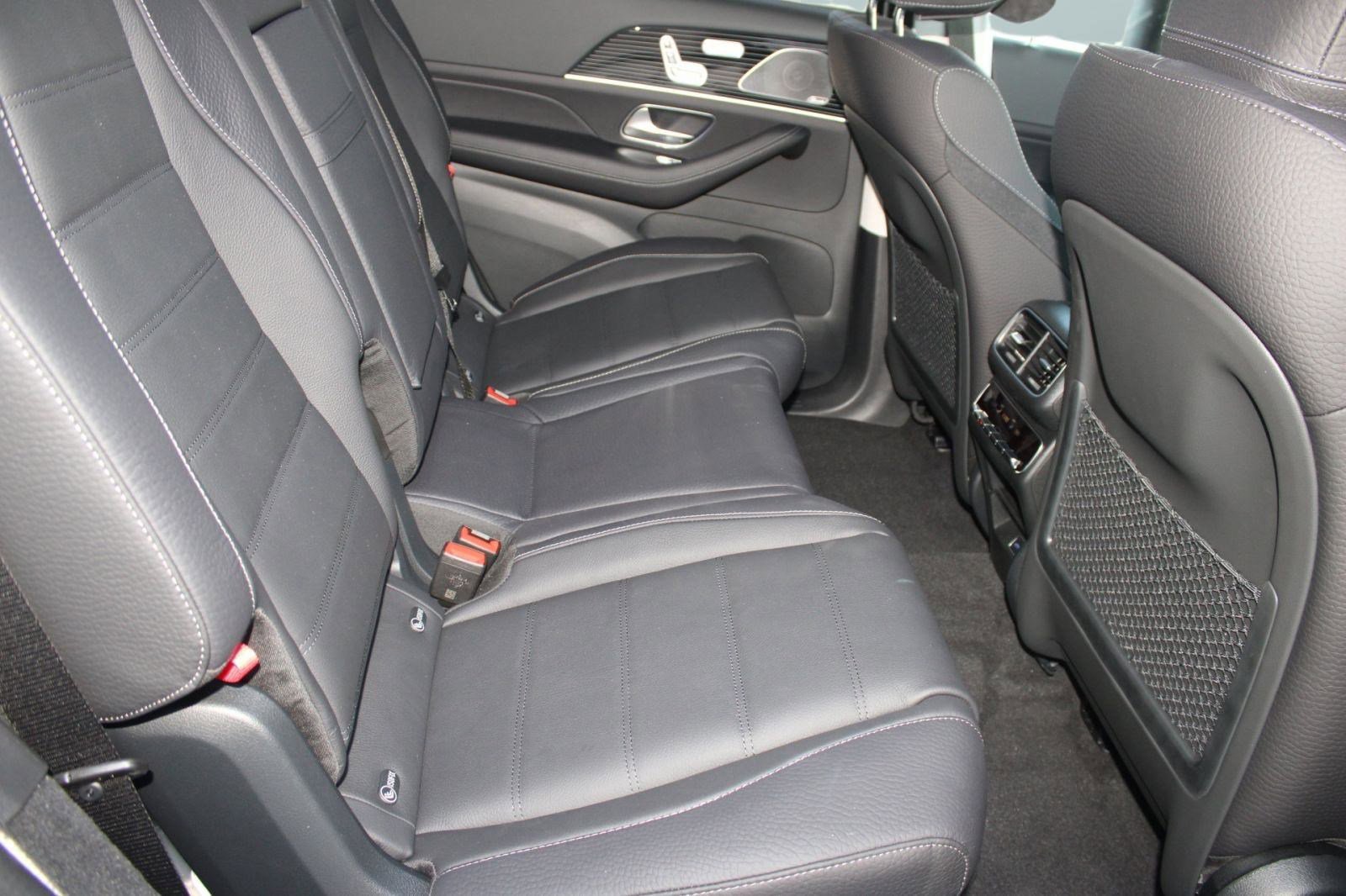 New 2026 Mercedes-Benz GLS 450 4MATIC image 37