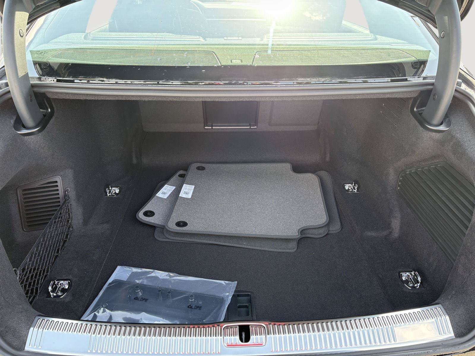 New 2026 Audi A8 L 3.0T AWD/4WD image 24