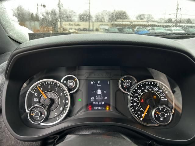 Used 2022 RAM 1500 Big Horn AWD/4WD image 23