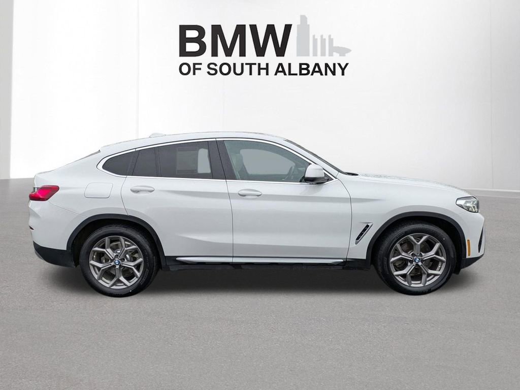 Used 2022 BMW X4 xDrive30i w/ Premium Package 2 image 3