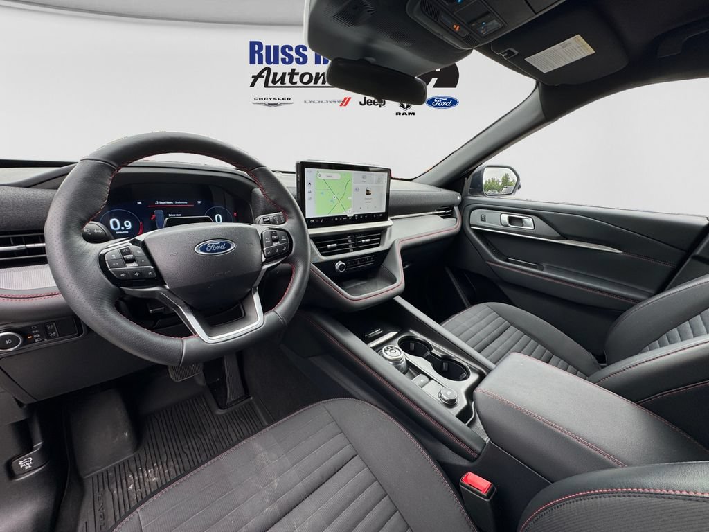 Used 2025 Ford Explorer ST-Line w/ ST-Line Street Pack AWD/4WD image 20