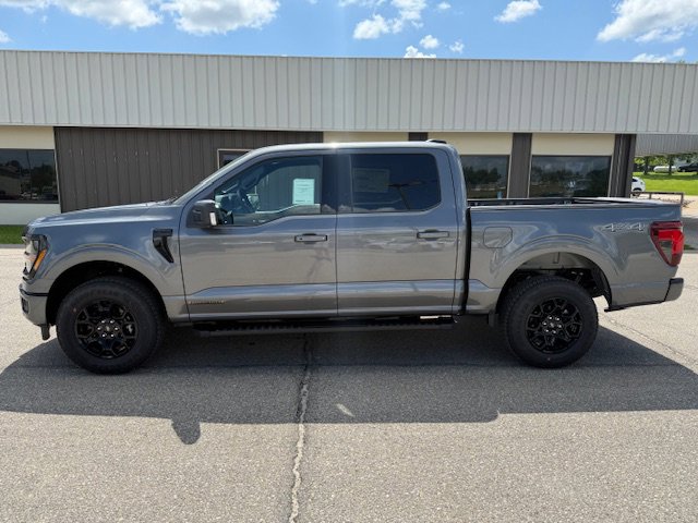 New 2025 Ford F150 XLT w/ Equipment Group 302A MID image 8