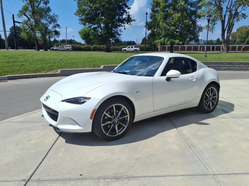 Used 2020 MAZDA MX-5 Miata RF Grand Touring RWD image 3