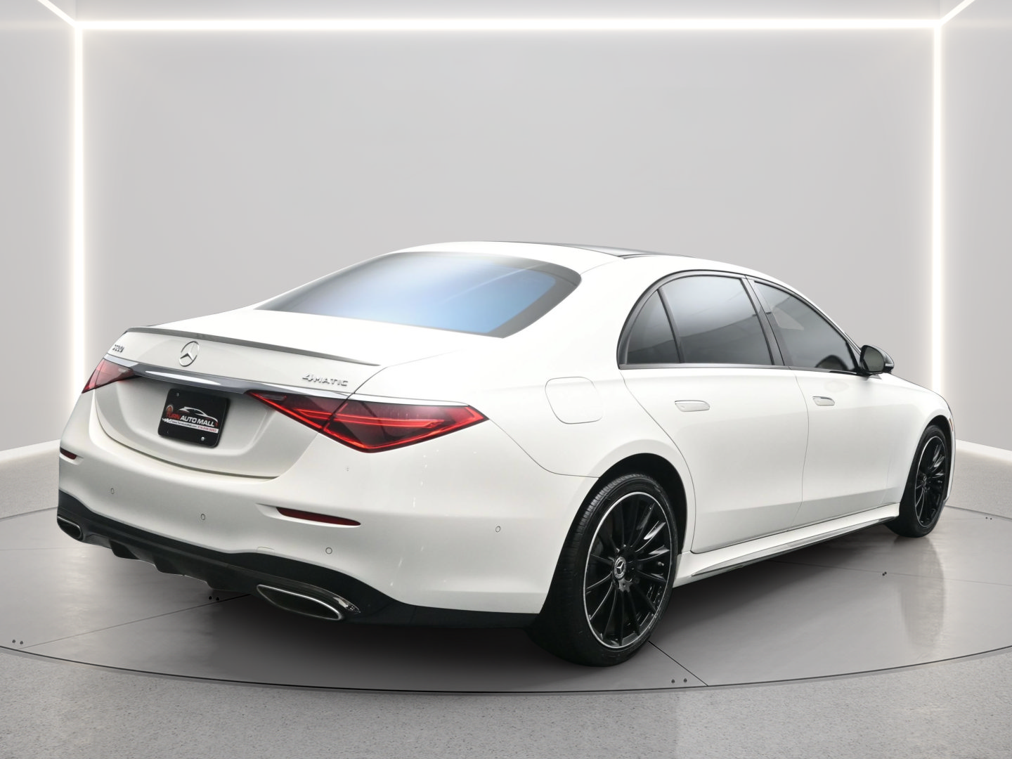 Used 2023 Mercedes-Benz S 500 4MATIC image 6