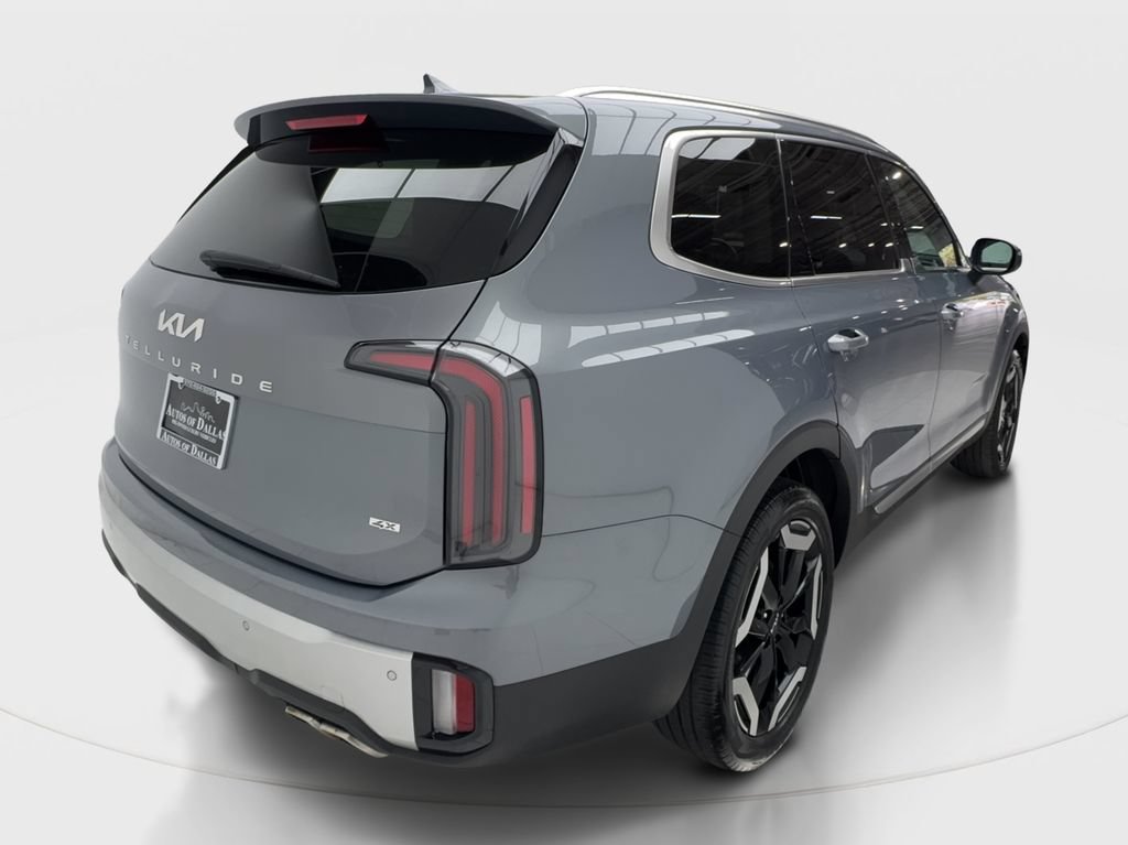 Used 2024 Kia Telluride EX w/ EX Captain's Chair Package AWD/4WD image 7