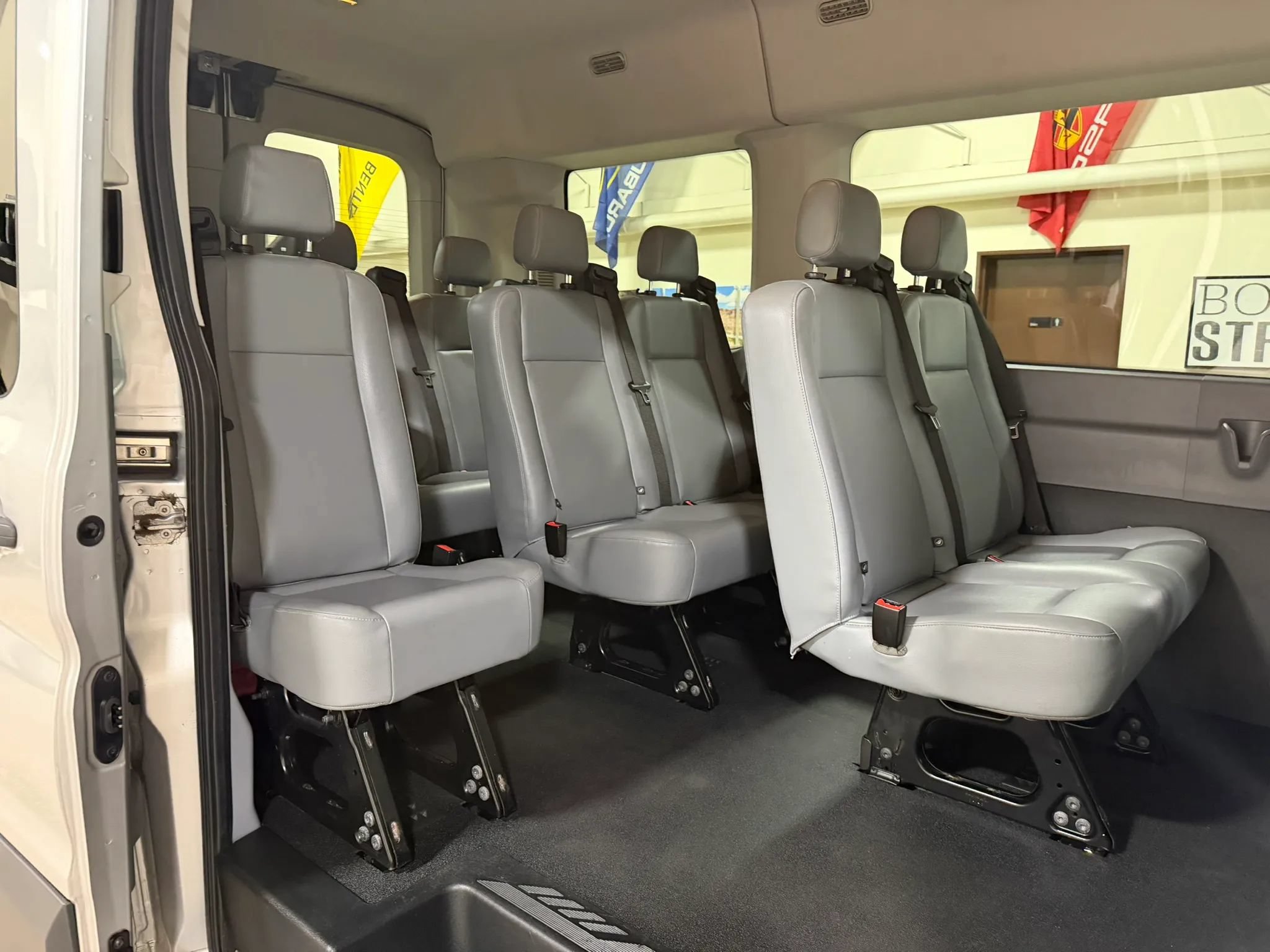 Used 2015 Ford Transit 150 XL RWD image 25