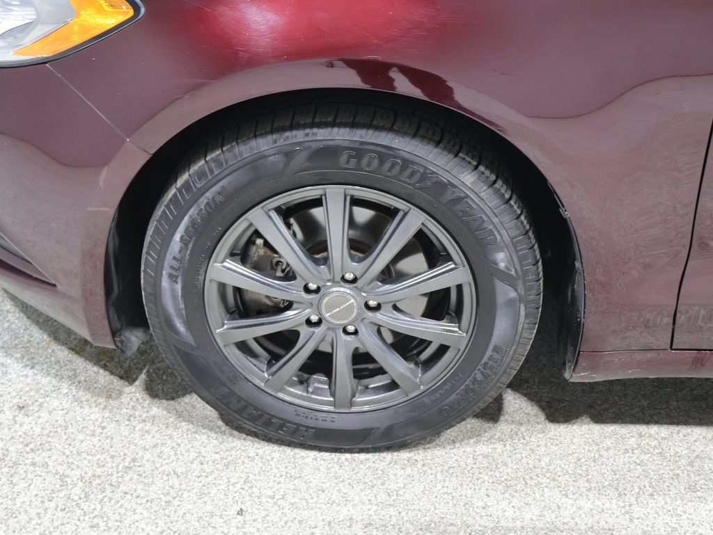 Used 2017 Ford Fusion S FWD image 8