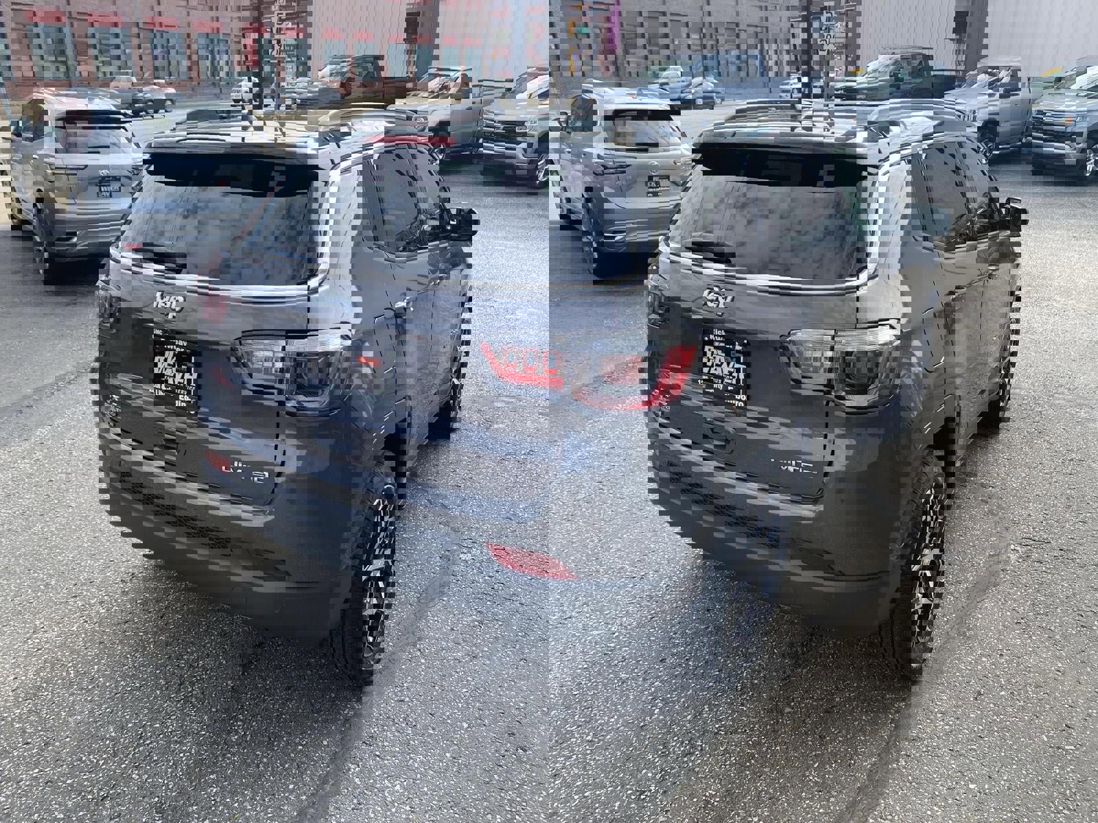 Used 2024 Jeep Compass Limited image 8