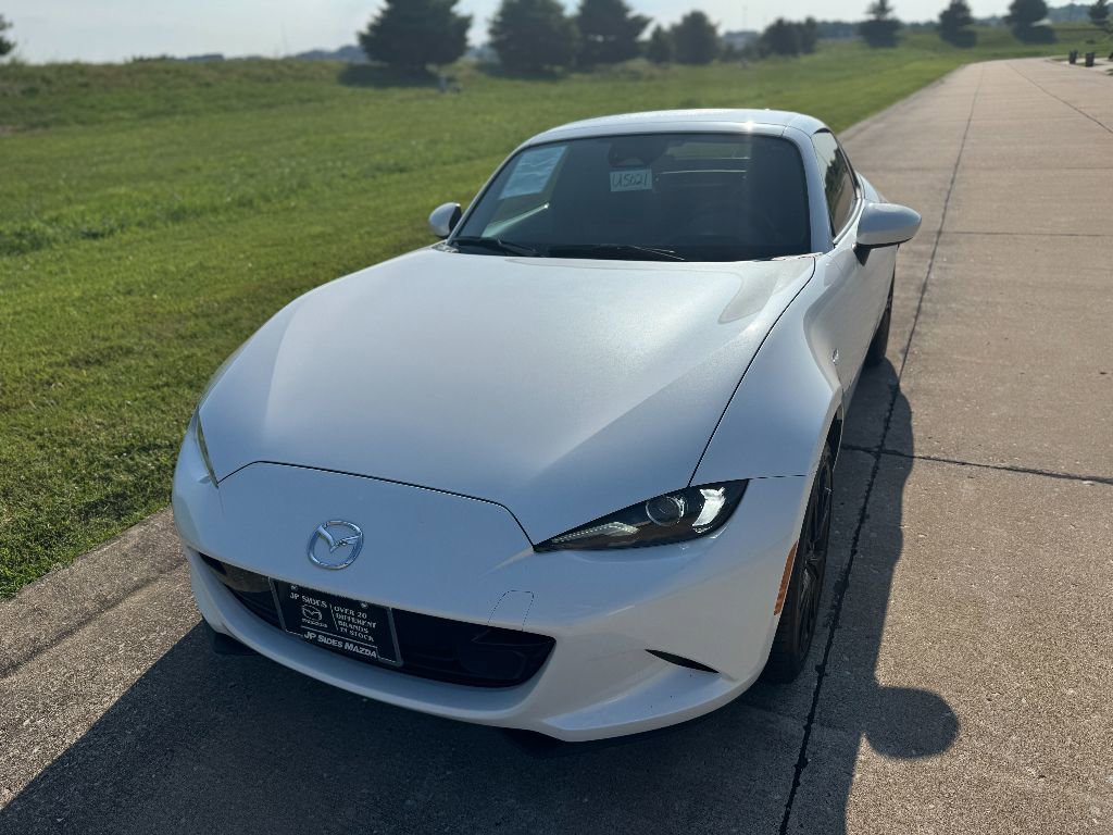 Used 2024 MAZDA MX-5 Miata RF Grand Touring image 2